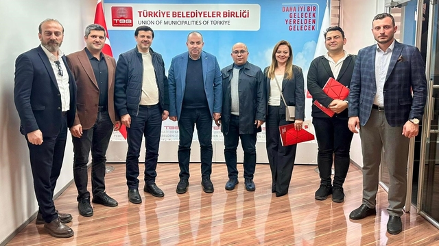 Körfez Belediyesi'nin projeleri Türkiye'ye örnek oldu