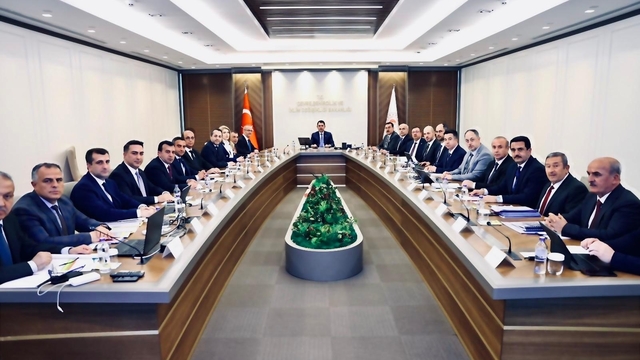 Bakanlıkta "Malatya" toplantısı
Milletvekili Ölmeztoprak: "geniş katılımlı toplantıda Malatya'mızın tüm başlıkları değerlendirildi"