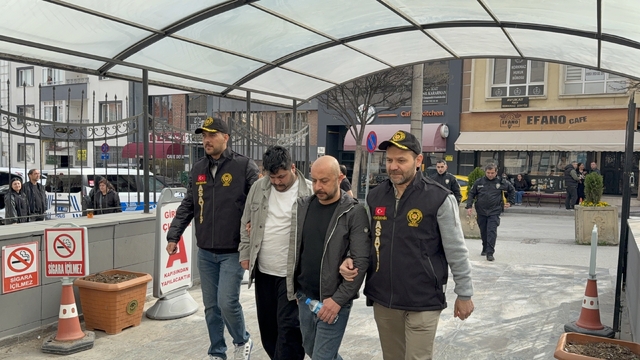 Bıçaklı kavgaya karışan 10 şüpheliden 5'i tutuklandı
