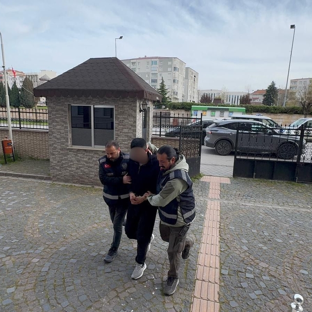 Samsun'da cinayet soruşturmasında azmettirici şüphesiyle aranan 2 kardeş ya...