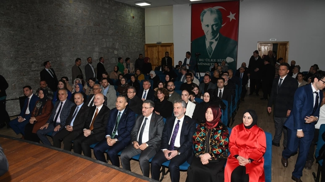 Trabzon'da Hüseyin Kazaz Kültür Merkezi kapılarını yeniden sanata ve sanatseverlere açtı