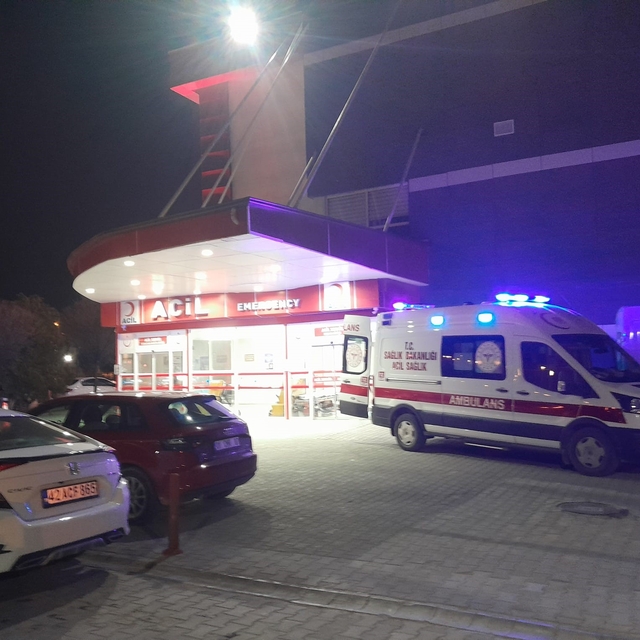 Karapınar'da iki otomobil çarpıştı: 4 yaralı