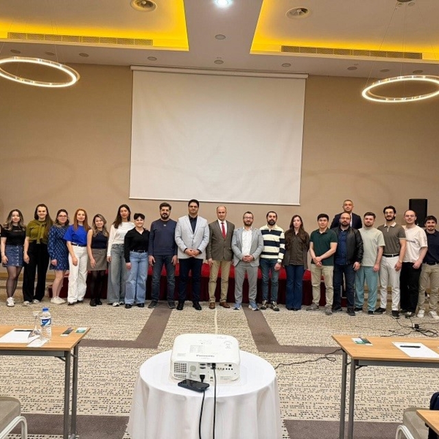 Erzincan'da kuru göz hastalığına yönelik bilimsel sunum