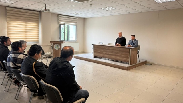 Burhaniye'de bağımlılıkla mücadele toplantısı yapıldı