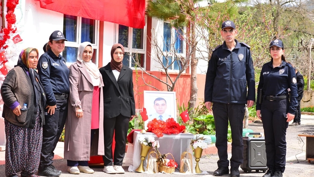 Şehit polisin adı memleketi Feke'de okula verildi