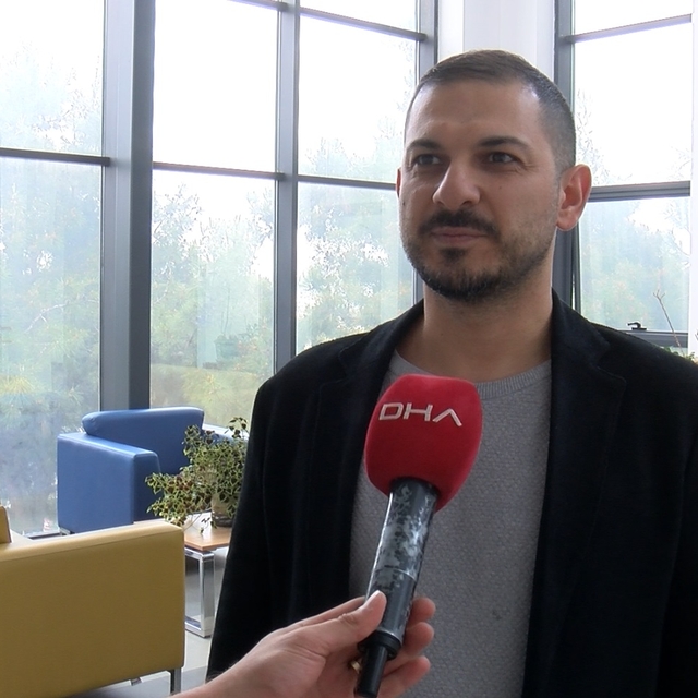 Prof. Dr. Anlı: Çocukların ebeveynleri teknolojik cihazlar değil, aile bire...