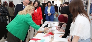 Sinop'ta bitkilerin dünyası tuvale taşındı