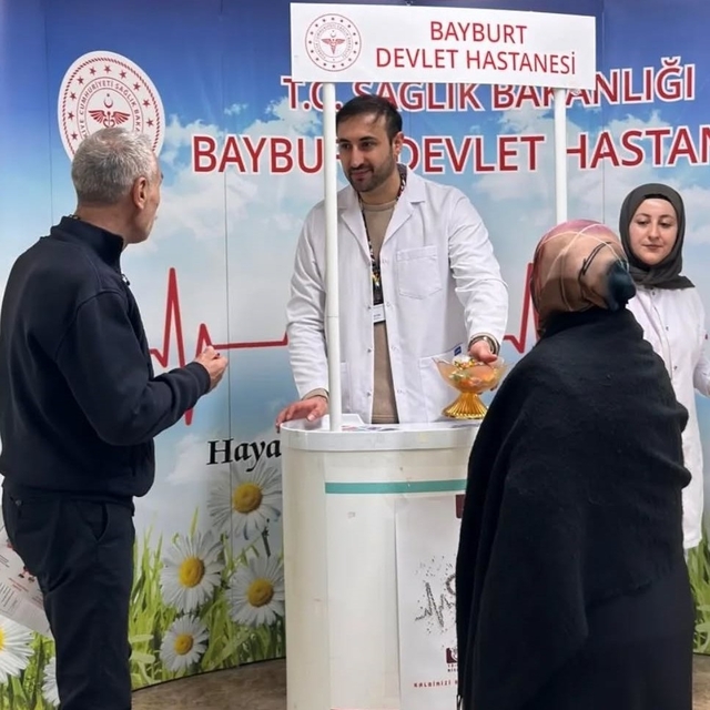Bayburt'ta vatandaşlara kalp sağlığı bilgilendirmesi yapıldı