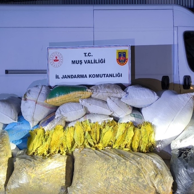 Muş'ta 1 ton 200 kilogram bandrolsüz tütün ele geçirildi