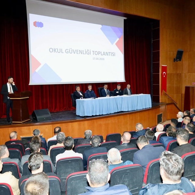 Kahta'da okul güvenliği toplantısı düzenlendi