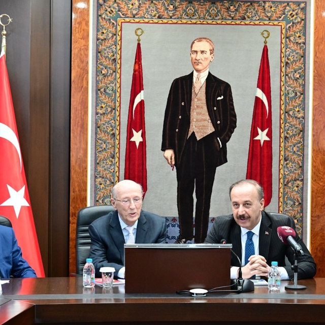 Isparta'da okul isimleriyle provokatif paylaşım yapan 10 kişi gözaltına alı...