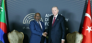 Cumhurbaşkanı Erdoğan Komorlar Birliği Cumhurbaşkanı Assoumani Azali ile gö...