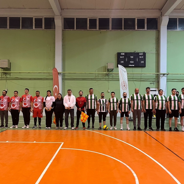 Beylikova'da voleybol turnuvası görkemli finalle tamamlandı