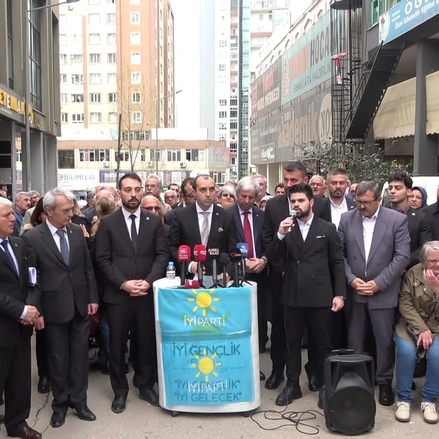 İYİ Parti Bursa'da istifa dalgası: İlçelerde peş peşe ayrılıklar