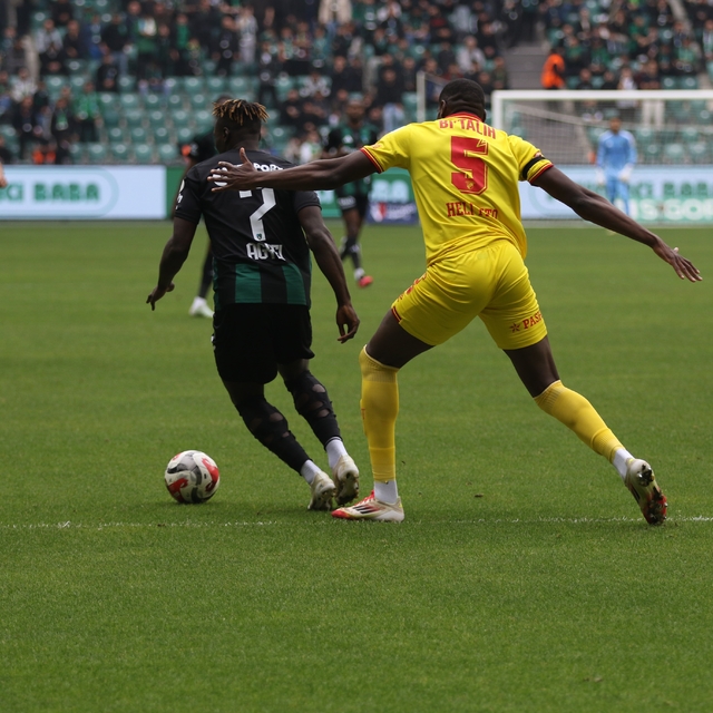 Trendyol Süper Lig: Kocaelispor: 0 - Göztepe: 1 (İlk yarı)