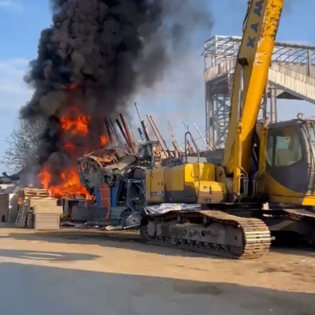 Edirne'de hurdacılar sitesinde çıkan yangın korkuttu