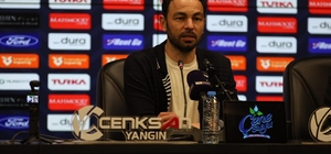 Selçuk İnan: "Penaltı pozisyonunu izlemedim"
Kocaelispor Teknik Direktörü S...