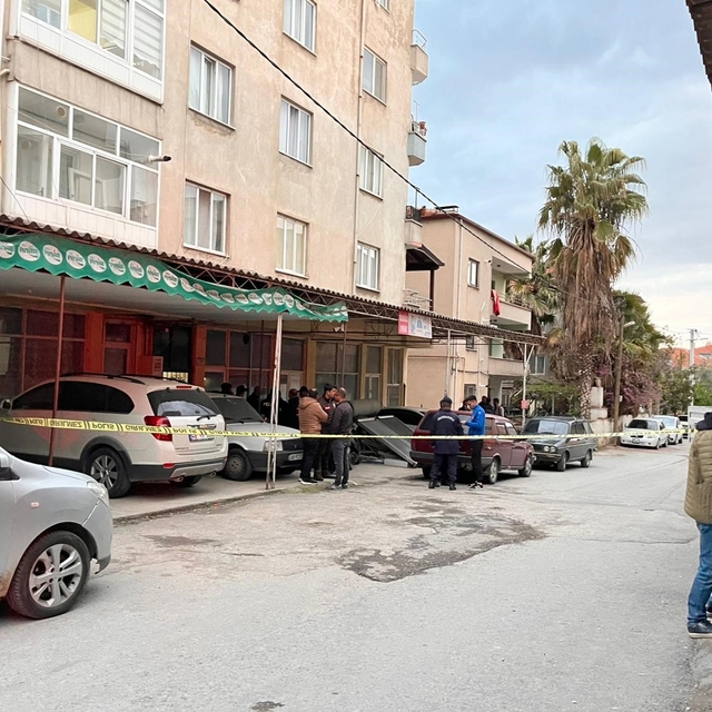 Polisten kaçarken apartman boşluğuna düşen şüpheli hayatını kaybetti