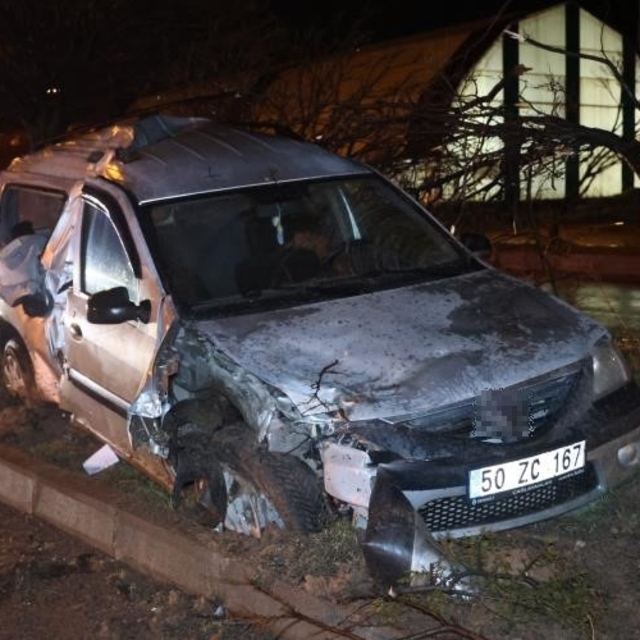 Kaza yaptıktan sonra çalıların arasına saklanan sürücü: "Gelirsem emniyetle...