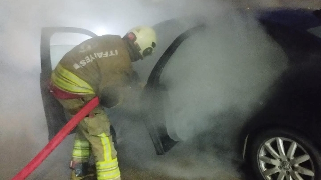 Arsuz'da otomobil yangını