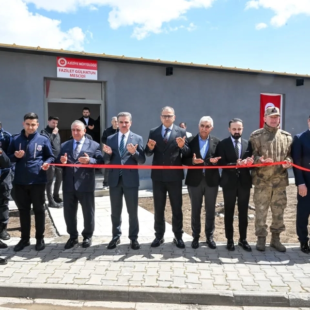 Cezaevi yerleşkesine mescit açıldı