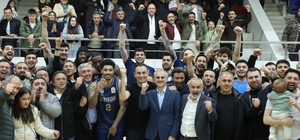 Çayırova Belediyesi sezonu şampiyon tamamladı