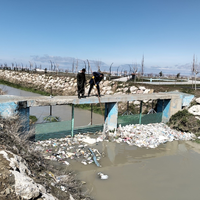 İnci kefalinin göç yolunda 2 ton atık temizlendi