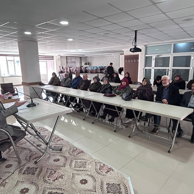Bozkır'da 2026 hac yolcuları için eğitim ve hazırlık semineri