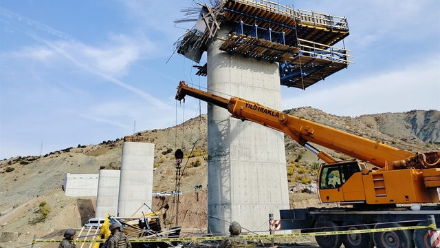 Viyadük inşaatında 4 işçinin öldüğü çökmeye ilişkin görülen davada tutuklu sanık kalmadı