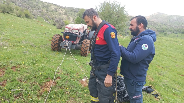 Adıyaman'da kuyuya düşen keçi kurtarıldı