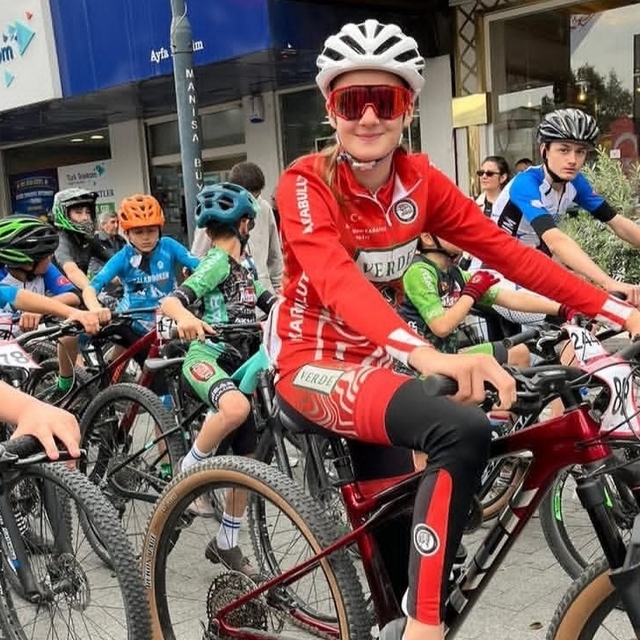 Akhisarlı sporculardan büyük başarı