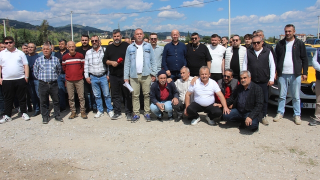 Aydın'da taksiciler kontak kapattı: "Bu şartlarda ayakta kalamıyoruz"