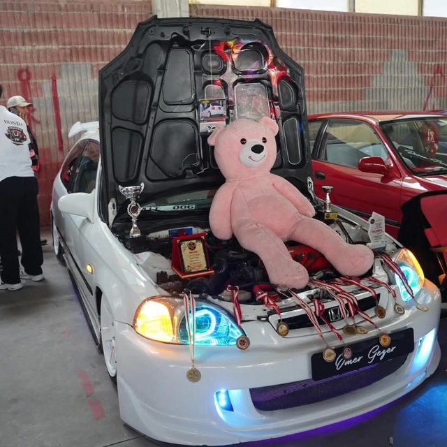 Modifiye tutkunları Pınarhisar'da buluştu