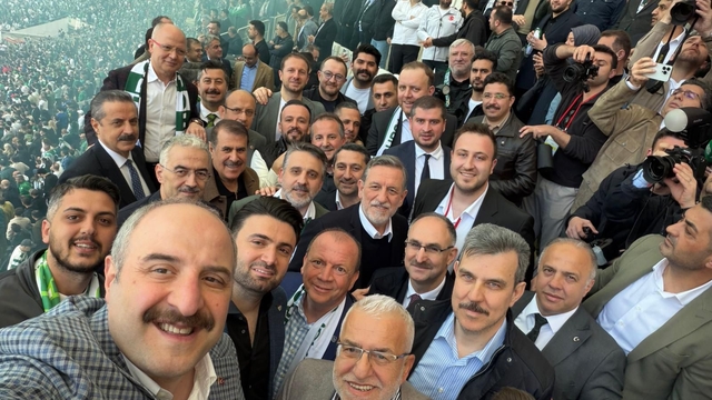 Varank'tan şampiyonluk özçekimi