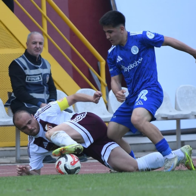 İnegölspor, Beyoğlu Yeni Çarşı ile berabere kaldı