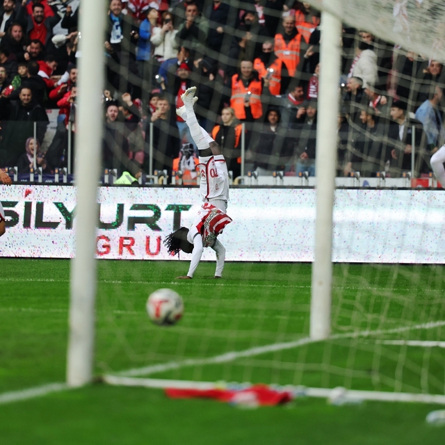Trendyol Süper Lig: Samsunspor: 2 - Beşiktaş: 1 (Maç sonucu)