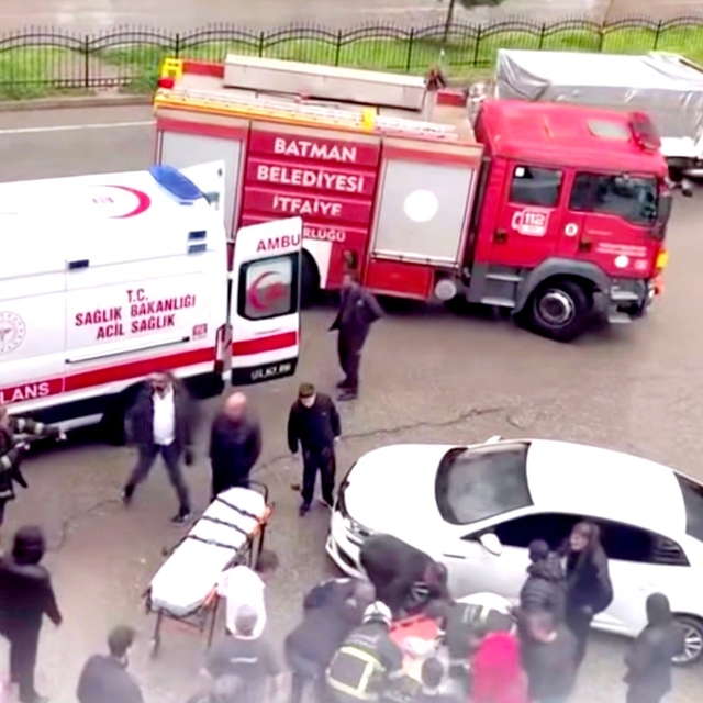 Batman'da otomobilin çarptığı yaya ağır yaralandı