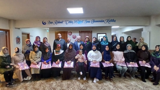 Engelleri aşarak Kuran-ı Kerim'i öğrendiler