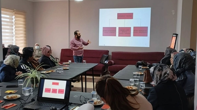 Bilecik'te aile içi iletişim eğitimi düzenlendi