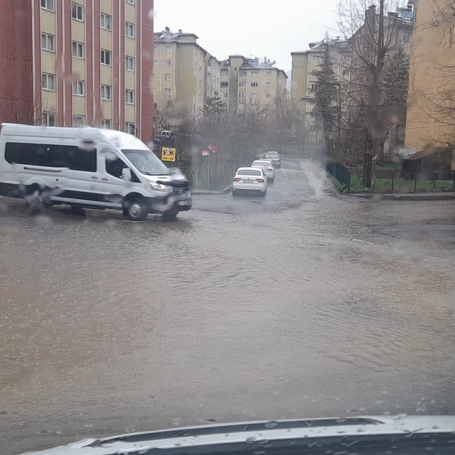 Hakkari'de sağanak alarmı