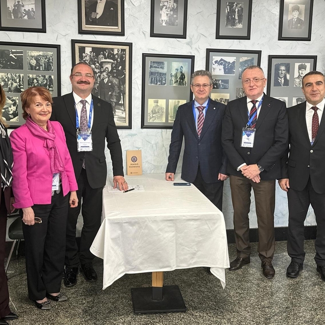 Rektör Hacımüftüoğlu, Avrupa Üniversiteler Birliği Konferansında stratejik...