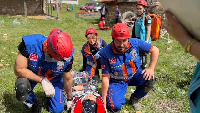 Eskişehir'de 45 personelin katılımıyla UMKE tatbikatı gerçekleştirildi