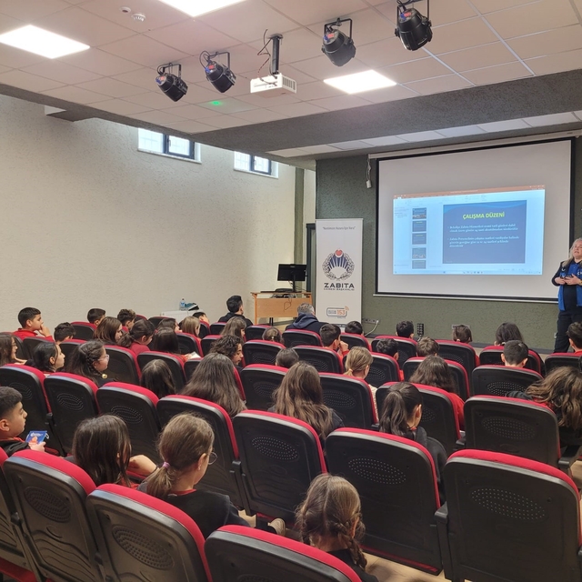 Öğrenciler bilinçli tüketici olmanın püf noktalarını öğreniyor