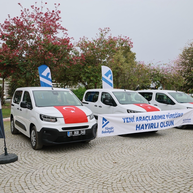 Yüreğir Belediyesi, filosuna 3 yeni araç ekledi