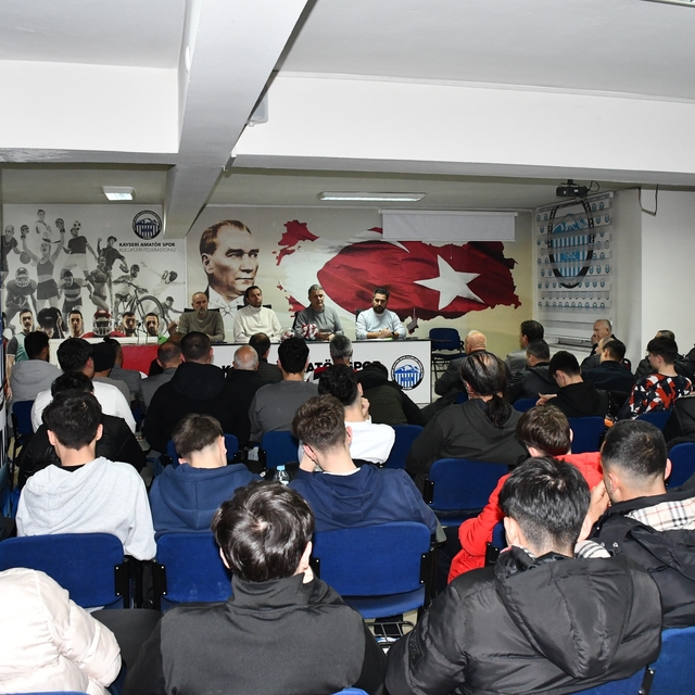 Kayseri U13 Ligi fikstürü çekildi
4 grupta 43 takım mücadele edecek