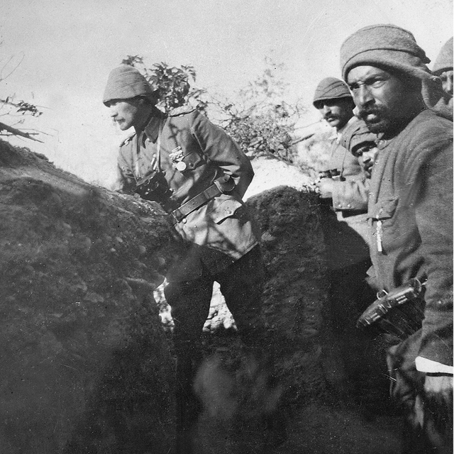 111 yıl önce Atatürk'ün o tarihi fotoğrafının çekildiği alan tarihe tanıklı...