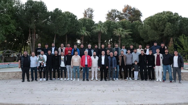 Başkan Kaya'dan namağlup şampiyonluk sonrası birlik mesajı
İncirliova Belediyespor BAL'a namağlup yükseldi