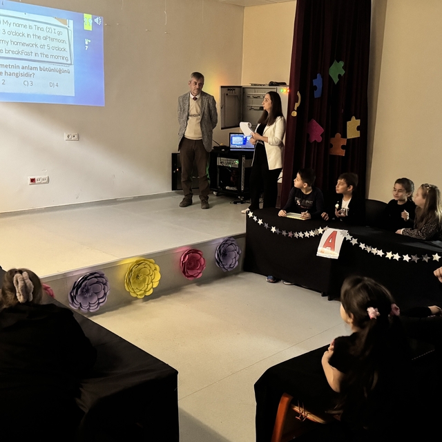 Safranbolu'da İngilizce heyecanı: öğrenciler ve veliler aynı yarışmada bulu...