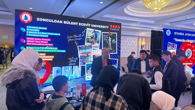 BEUN, Özbekistan'da Aday Öğrencilerin Gözdesi Oldu