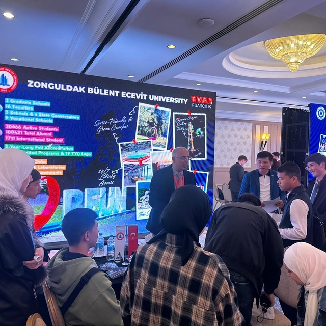 BEUN, Özbekistan'da Aday Öğrencilerin Gözdesi Oldu